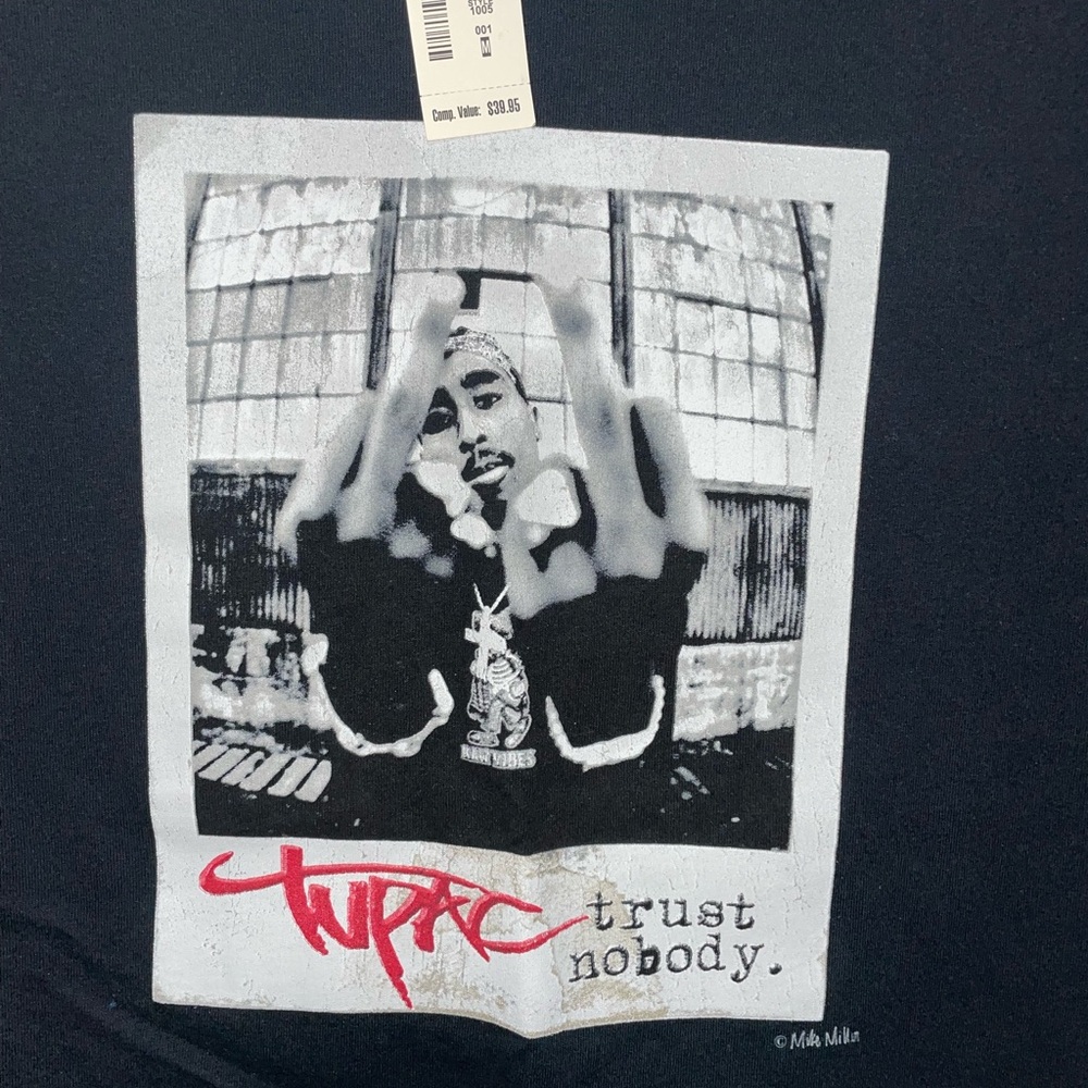 Aeropostale’s Tupac Tshirt